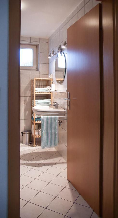 Gemuetliche Wohnung Mit Sonniger Terrasse Bietigheim-Bissingen Exterior foto